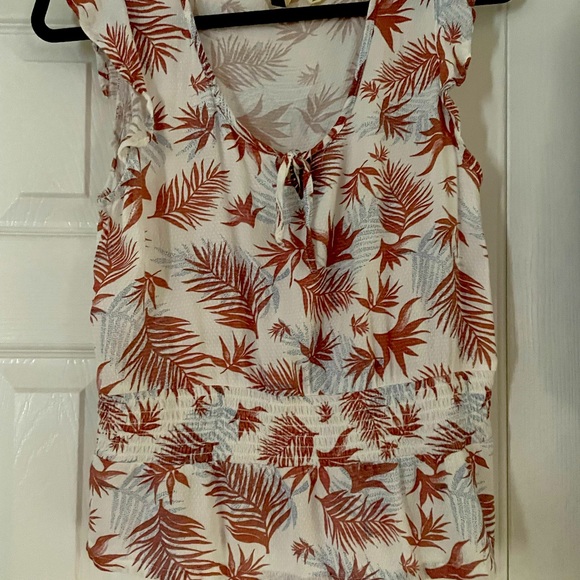 Roxy summer top. Like new. - Picture 1 of 3